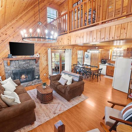 Firefly Lodge - Cozy 4 Bedroom Cabin Minutes To Helen Sautee Nacoochee Exterior photo