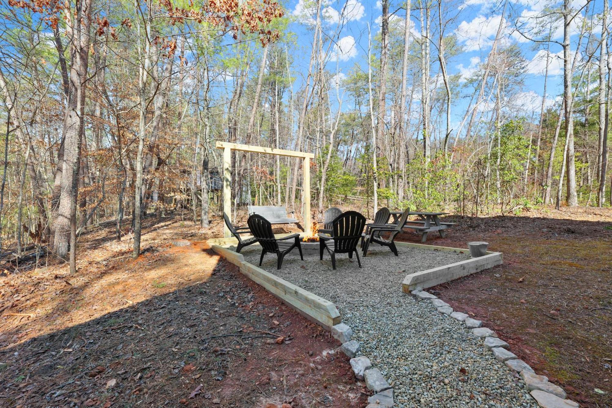Firefly Lodge - Cozy 4 Bedroom Cabin Minutes To Helen Sautee Nacoochee Exterior photo